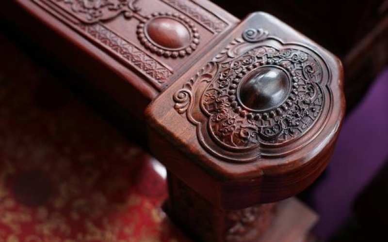 红木家具厂为您介绍为什么各人都爱红木家具？？